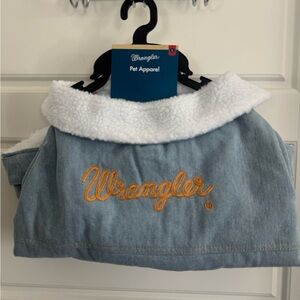 Wrangler Light Blue Denim dog Jacket with White Sherpa Collar - NWT